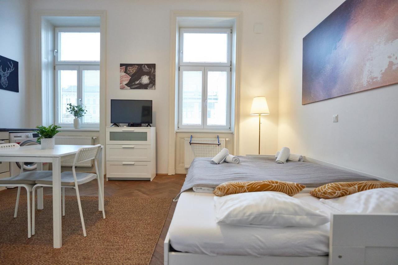 Nice Studio Close To Metro III Vienna Exterior photo